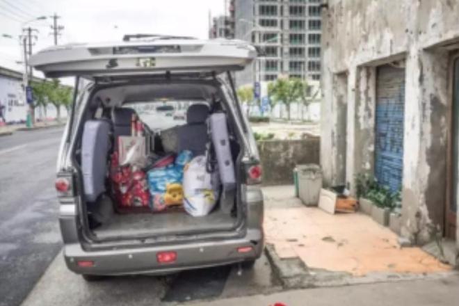 “不给6套房加1个亿，不搬”，钉子户张新国坚守14年，终败给现实__“不给6套房加1个亿，不搬”，钉子户张新国坚守14年，终败给现实