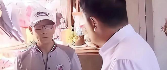 “不给6套房加1个亿，不搬”，钉子户张新国坚守14年，终败给现实__“不给6套房加1个亿，不搬”，钉子户张新国坚守14年，终败给现实