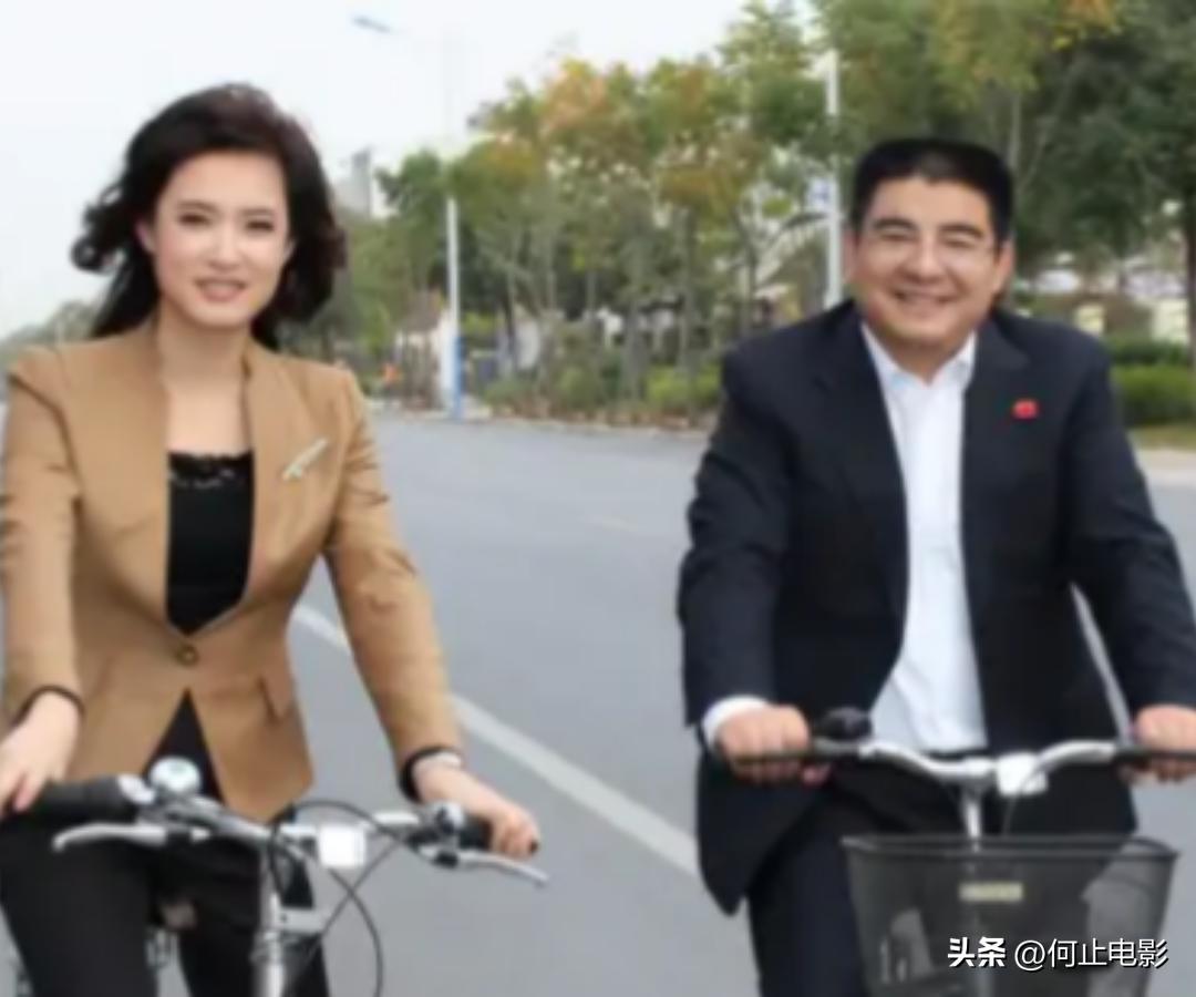 央视著名主持人桑晨，原来是这位大明星的后代，难怪长得这么好看__央视著名主持人桑晨，原来是这位大明星的后代，难怪长得这么好看