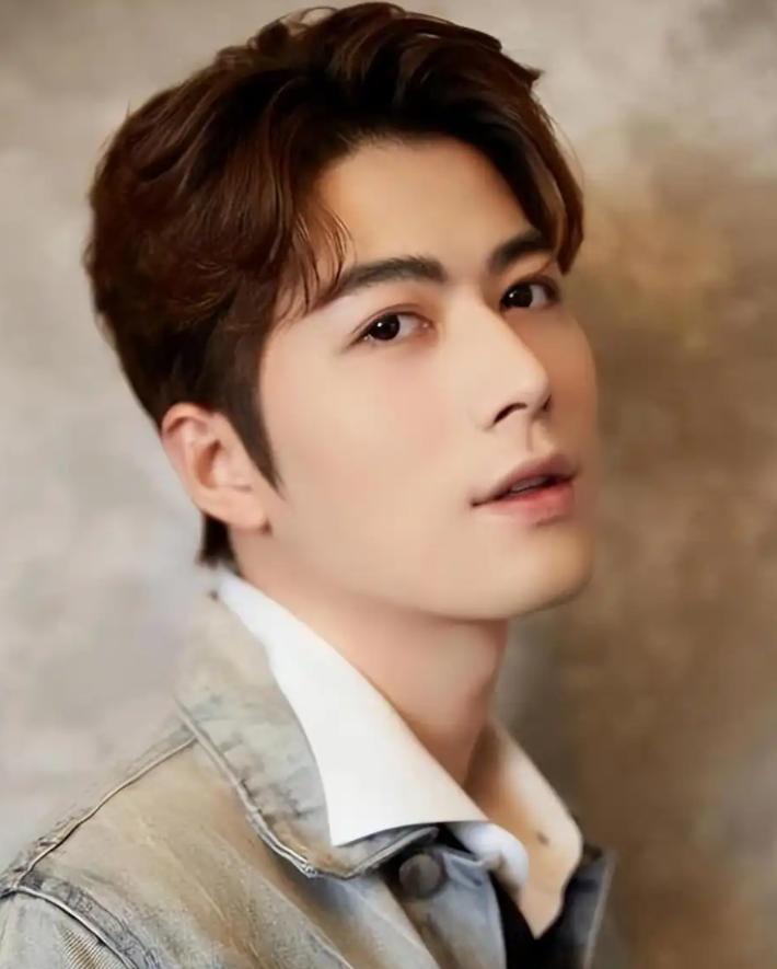 _演员陈学冬：11部作品被下架，两年4次手术，今35岁生活无法自理_演员陈学冬：11部作品被下架，两年4次手术，今35岁生活无法自理