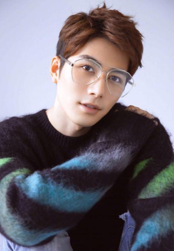 演员陈学冬：11部作品被下架，两年4次手术，今35岁生活无法自理__演员陈学冬：11部作品被下架，两年4次手术，今35岁生活无法自理