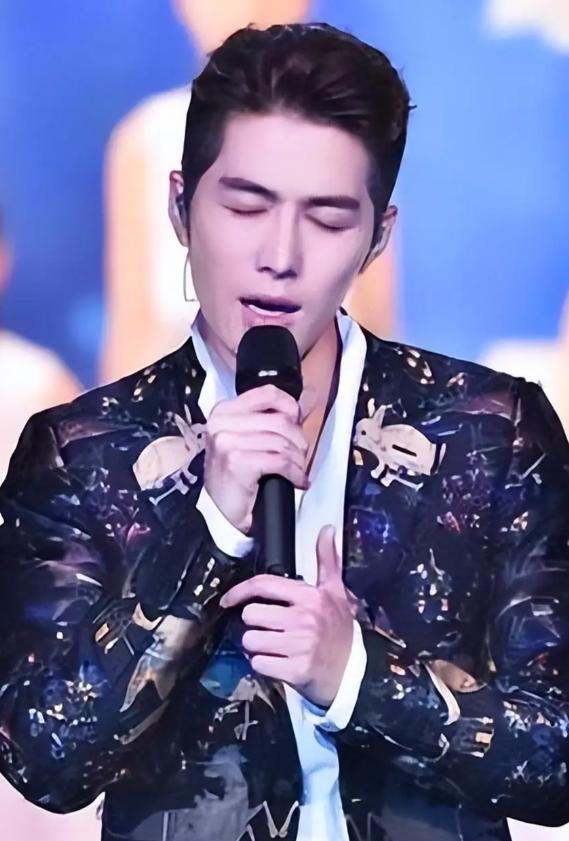 _演员陈学冬：11部作品被下架，两年4次手术，今35岁生活无法自理_演员陈学冬：11部作品被下架，两年4次手术，今35岁生活无法自理