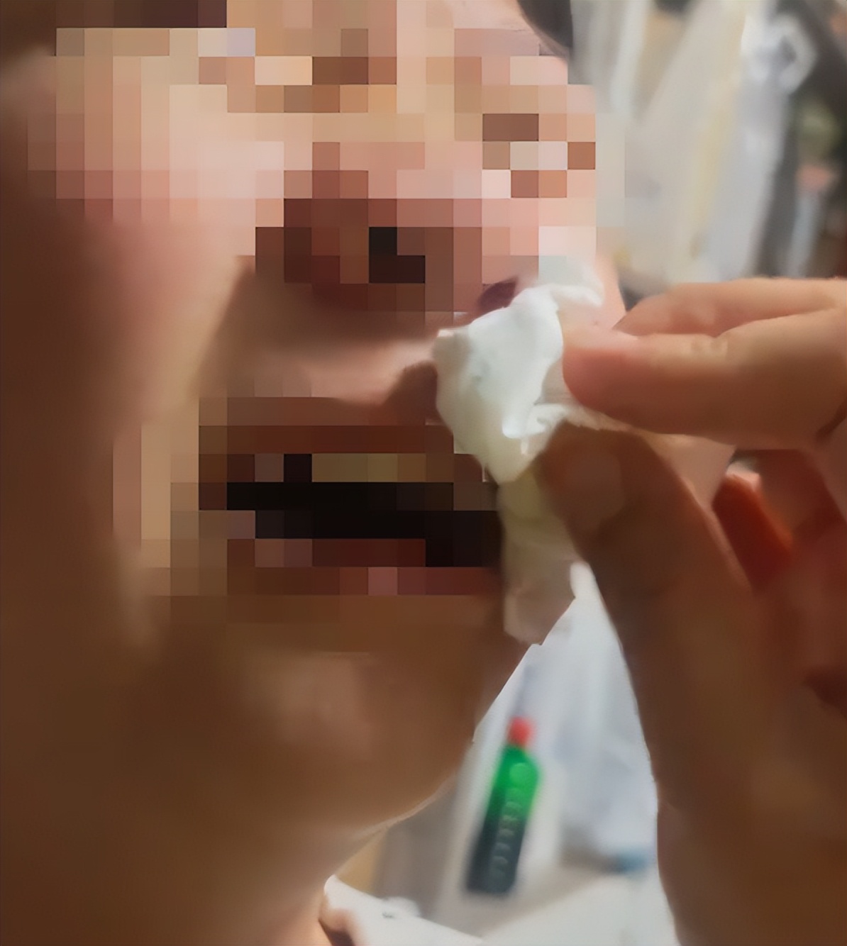 _热搜上细思恐极的“我的朋友在锅里”：病态现象害惨多少中国孩子_热搜上细思恐极的“我的朋友在锅里”：病态现象害惨多少中国孩子