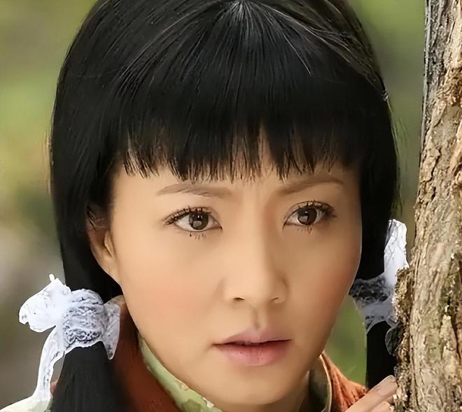 光涨年龄不涨演技！馒头脸，香肠唇，这些整容脸又来祸害央视剧了_光涨年龄不涨演技！馒头脸，香肠唇，这些整容脸又来祸害央视剧了_