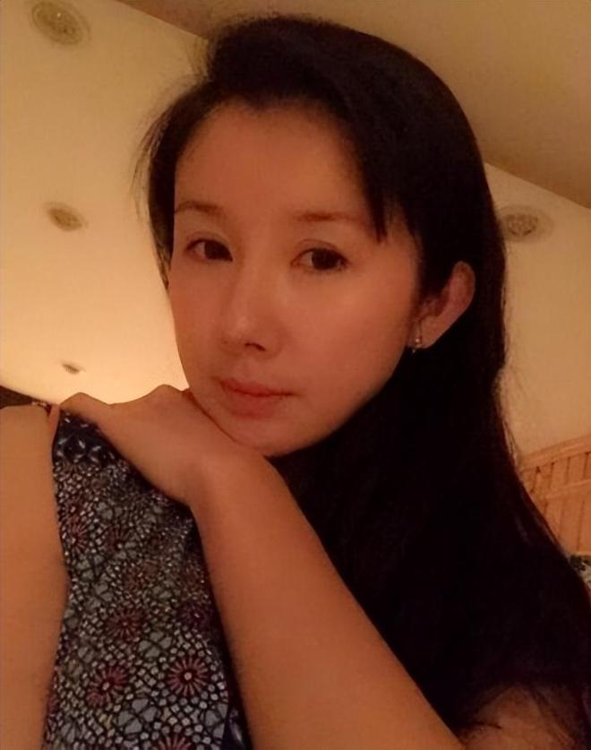 _光涨年龄不涨演技！馒头脸，香肠唇，这些整容脸又来祸害央视剧了_光涨年龄不涨演技！馒头脸，香肠唇，这些整容脸又来祸害央视剧了