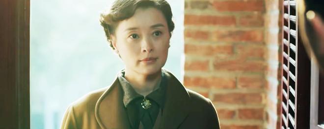 光涨年龄不涨演技！馒头脸，香肠唇，这些整容脸又来祸害央视剧了_光涨年龄不涨演技！馒头脸，香肠唇，这些整容脸又来祸害央视剧了_