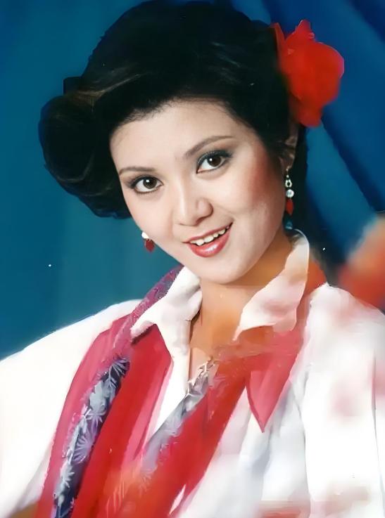 _王祖贤甩头发动图_王祖贤林建岳