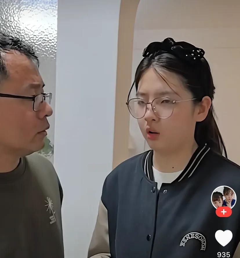王大艺一家被质疑：吃相难看老师跟着女儿完全走偏，早已财富自由__王大艺一家被质疑：吃相难看老师跟着女儿完全走偏，早已财富自由
