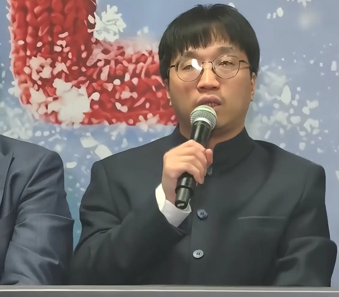 Tabe谈教练语音介入，有利有弊，LGD中途介入打扰选手被团灭__Tabe谈教练语音介入，有利有弊，LGD中途介入打扰选手被团灭