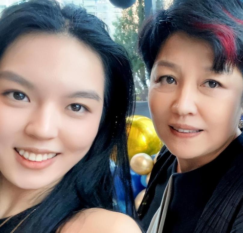 落叶dj_歌曲《落叶》钟丽燕_