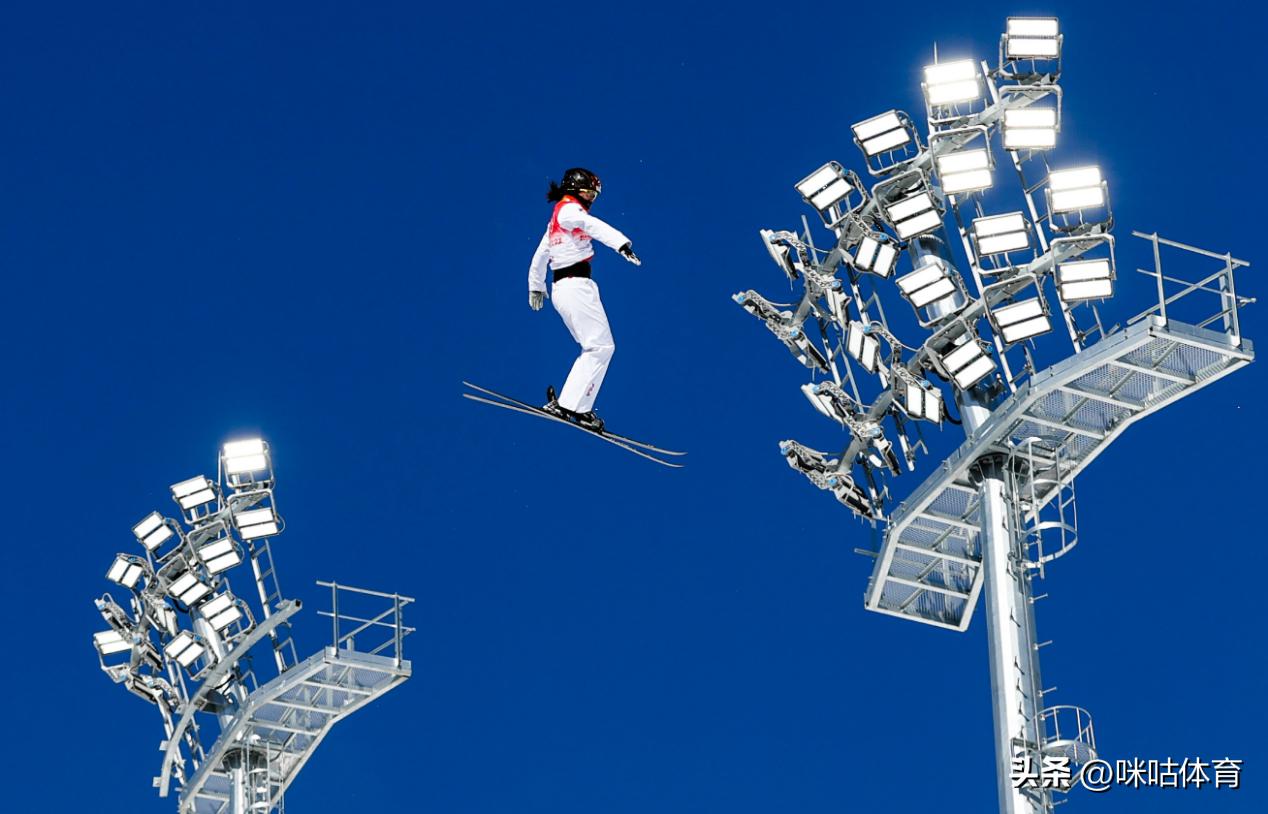 自由式滑雪徐梦桃_传奇之热血征程360118_