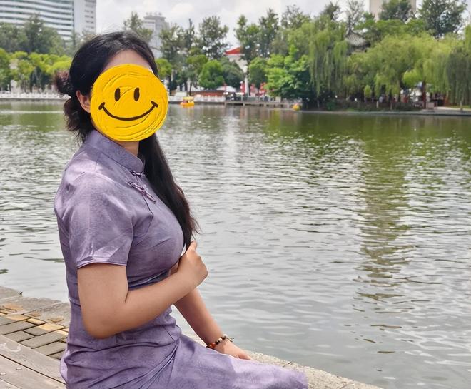 _“你比师母还敢穿!”女博士晒日常穿搭,被看穿:想擦边还不承认_“你比师母还敢穿!”女博士晒日常穿搭,被看穿:想擦边还不承认