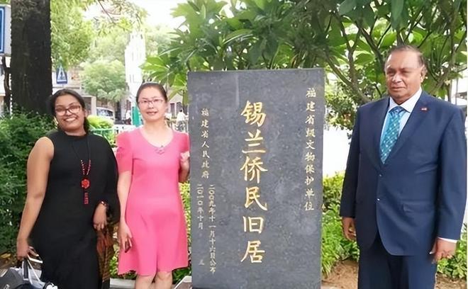 在中国回国后的老外__国外中国公民回国