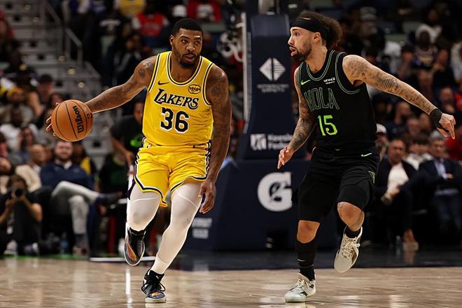 湖人进攻站位__湖人对谁错