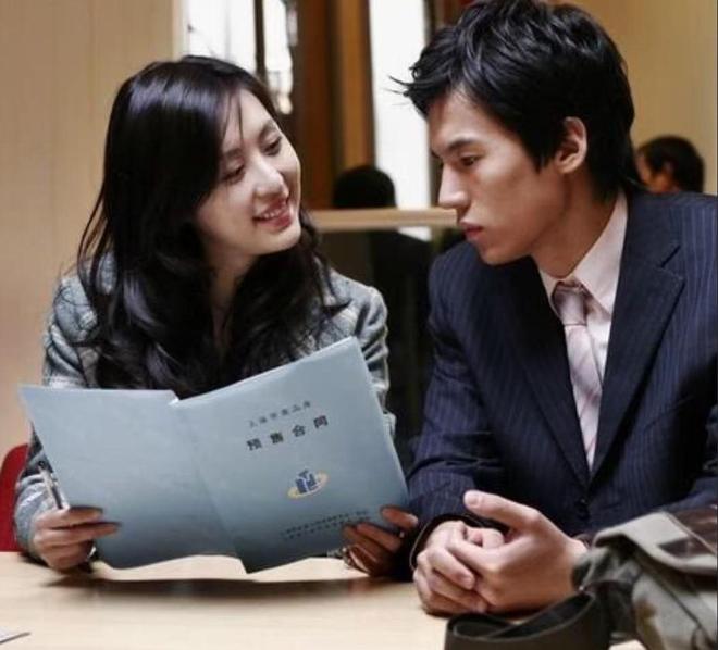 扒扒网红都是在哪整容__郑爽整容风波