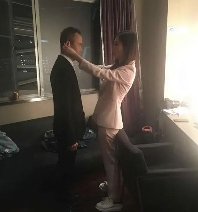 郑爽整容风波__扒扒网红都是在哪整容