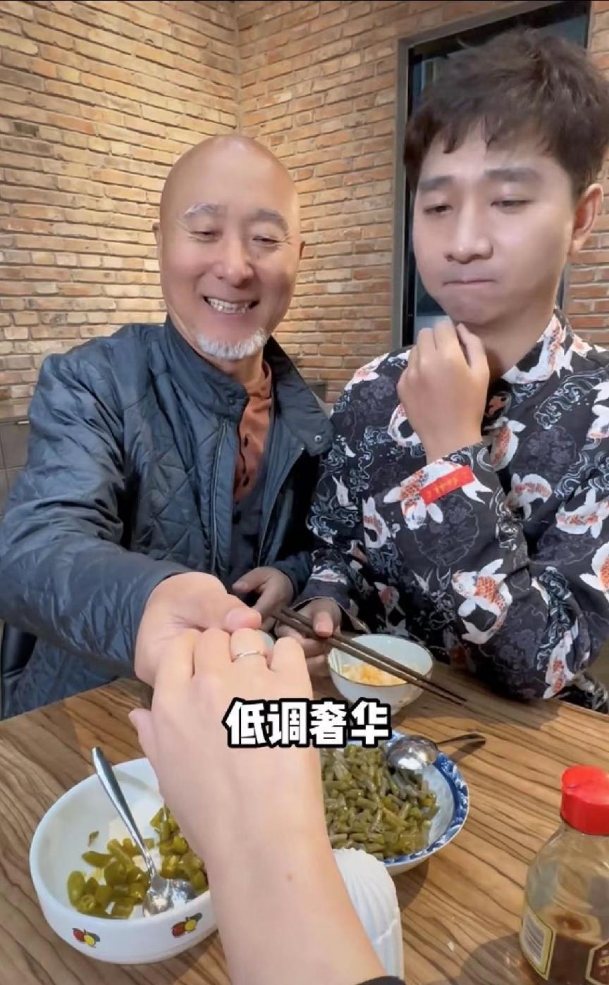 带戒指表白的话怎么说__戴戒指的情话