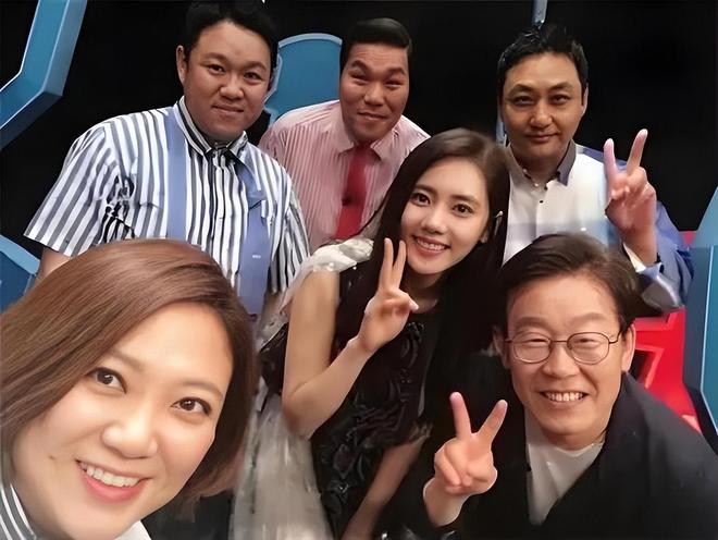 _梦见自己见到总统_梦见出国见总统