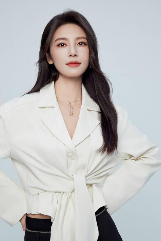 中国女明星颜值前50名_nba颜值排名前30位_