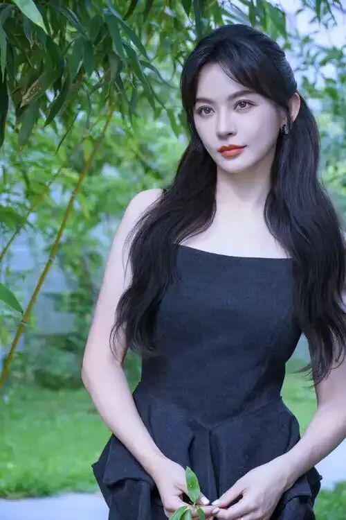 nba颜值排名前30位__中国女明星颜值前50名