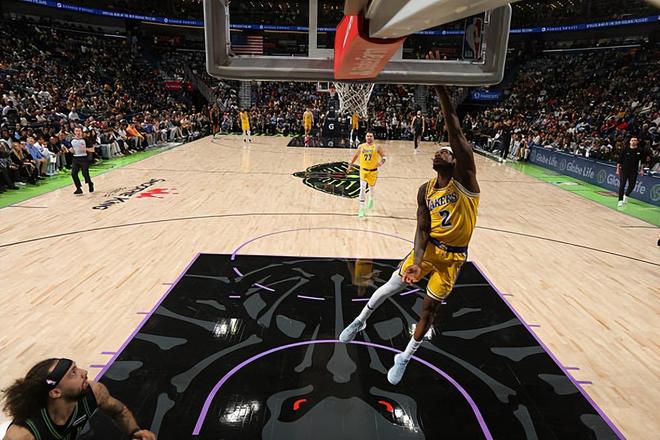 大巴黎一赛季打哪些比赛_2021年7月几湖人打比赛_