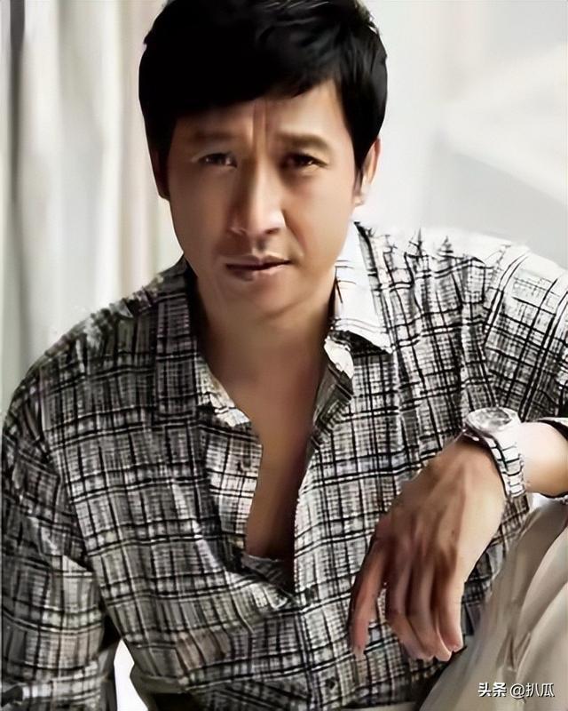 抛弃前任娶富家女_抛弃穷女友娶了富家女_