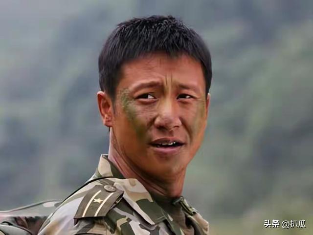 抛弃前任娶富家女__抛弃穷女友娶了富家女