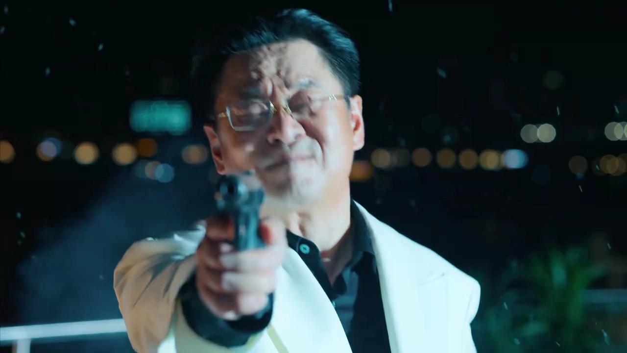 《人之初》18集结局：吴国豪殒命，徐志阳没死，高风吴飞飞是兄妹__《人之初》18集结局：吴国豪殒命，徐志阳没死，高风吴飞飞是兄妹