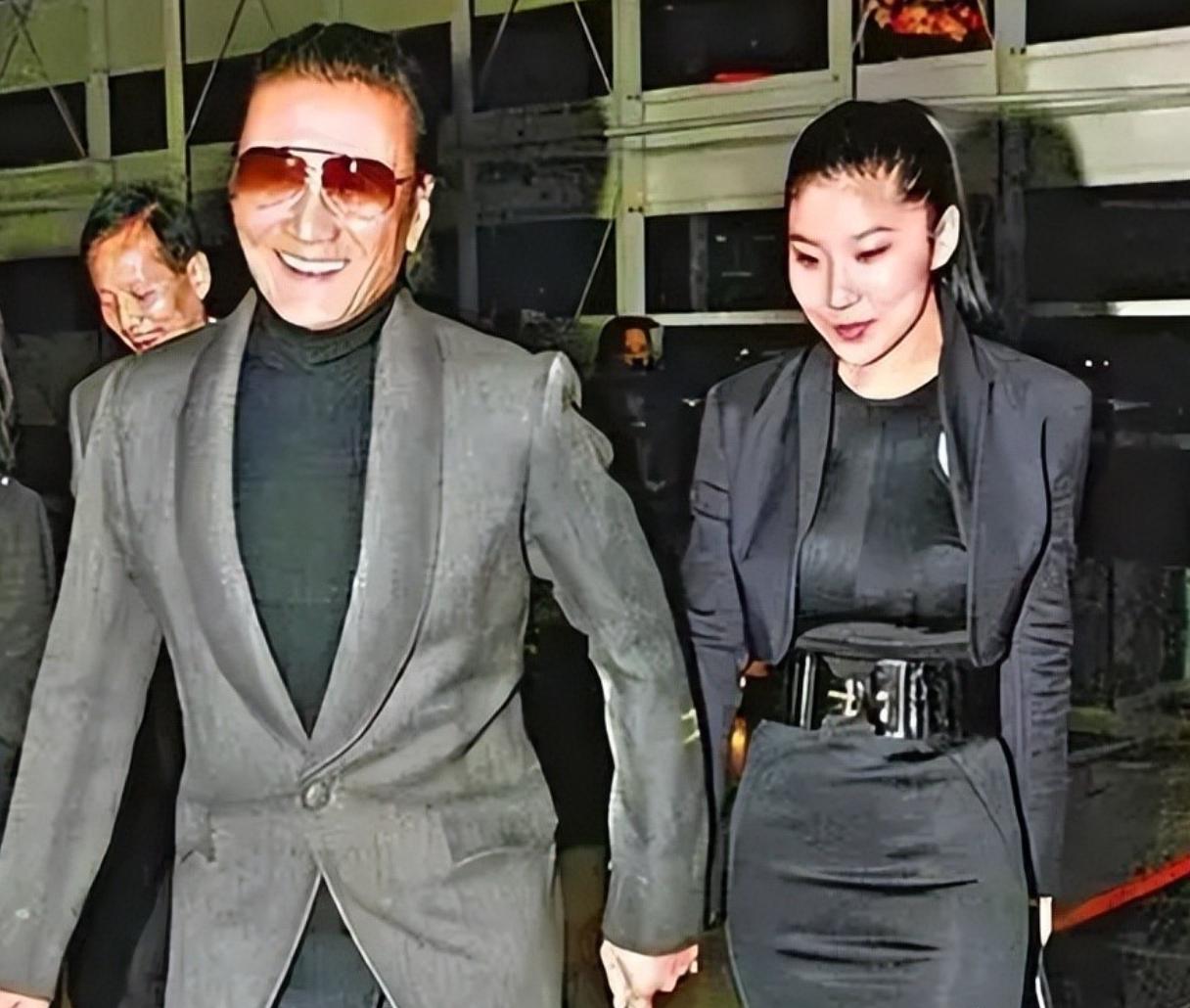 _被谢贤养了12年,用青春换来2000万的Coco,已经走上了另一条大道_被谢贤养了12年,用青春换来2000万的Coco,已经走上了另一条大道