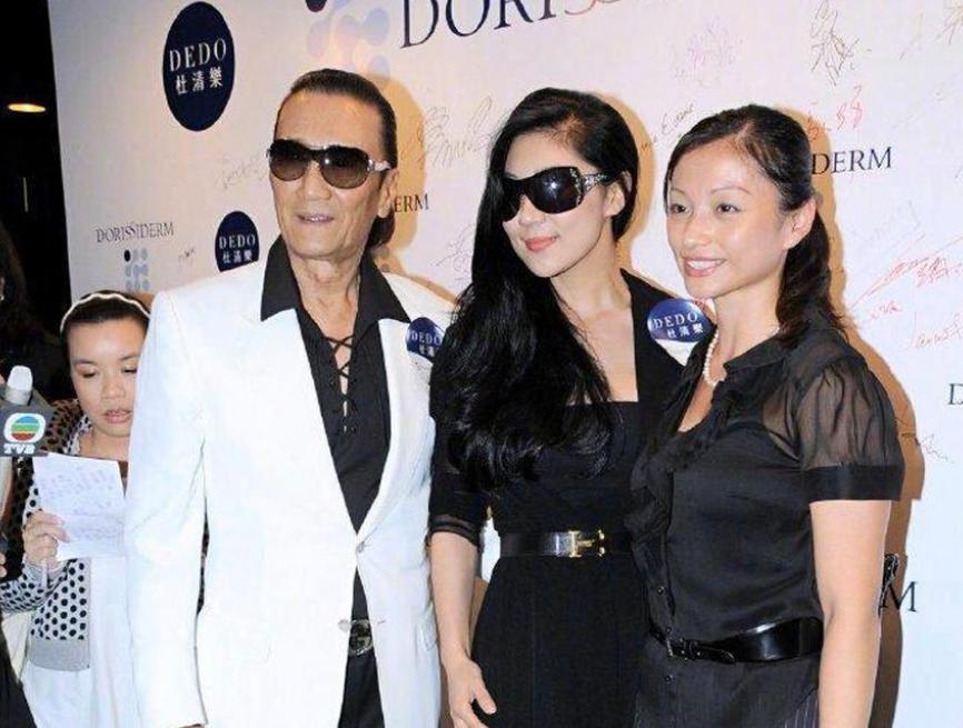 _被谢贤养了12年,用青春换来2000万的Coco,已经走上了另一条大道_被谢贤养了12年,用青春换来2000万的Coco,已经走上了另一条大道