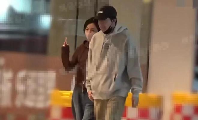 王晓晨视频_跟王晓晨搭档电视剧的男演员_