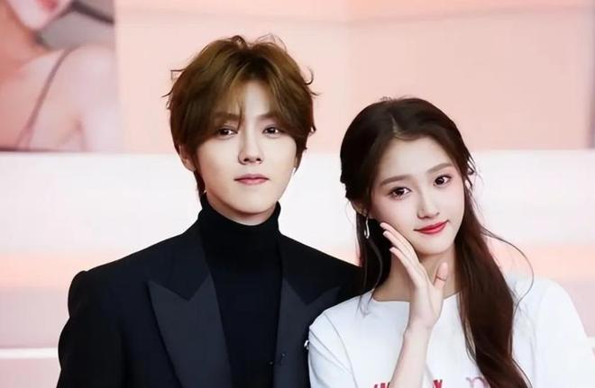 _事件升级！司晓迪晒开房记录，16个男顶流被锤！内娱怎么了？_事件升级！司晓迪晒开房记录，16个男顶流被锤！内娱怎么了？