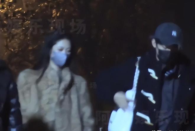 事件升级！司晓迪晒开房记录，16个男顶流被锤！内娱怎么了？_事件升级！司晓迪晒开房记录，16个男顶流被锤！内娱怎么了？_