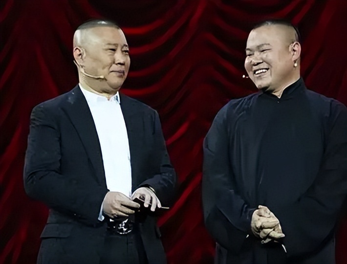 央视春晚郭德纲_春晚郭德纲唱的什么歌_