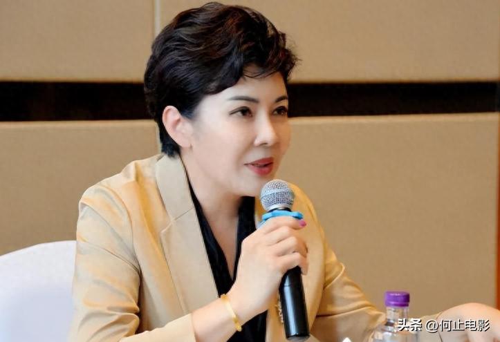 _她的地位比肩赵忠祥，一辈子未婚无儿无女，却被称为了不起的人_她的地位比肩赵忠祥，一辈子未婚无儿无女，却被称为了不起的人