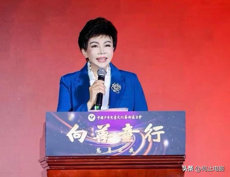 她的地位比肩赵忠祥，一辈子未婚无儿无女，却被称为了不起的人__她的地位比肩赵忠祥，一辈子未婚无儿无女，却被称为了不起的人