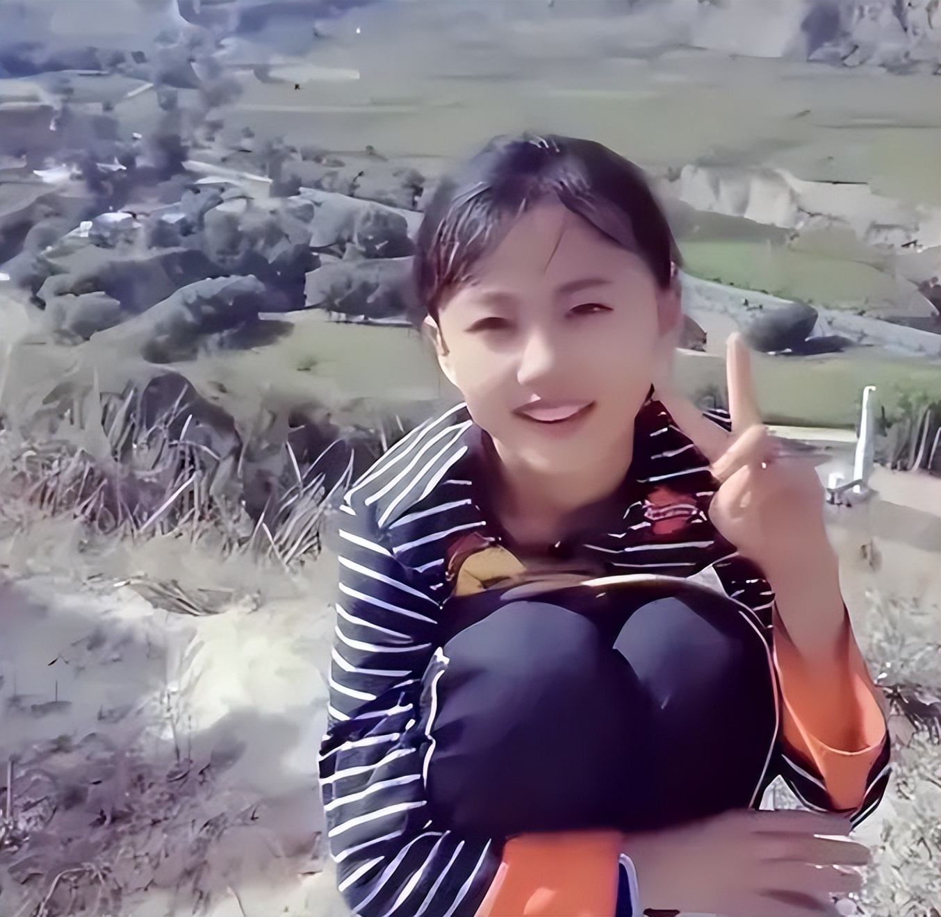 没钱还硬装？宁夏一笑成名拒绝百万签约的小女孩，现在成了这样__没钱还硬装？宁夏一笑成名拒绝百万签约的小女孩，现在成了这样