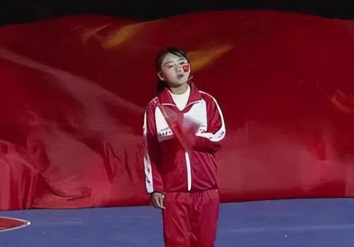 没钱还硬装？宁夏一笑成名拒绝百万签约的小女孩，现在成了这样__没钱还硬装？宁夏一笑成名拒绝百万签约的小女孩，现在成了这样