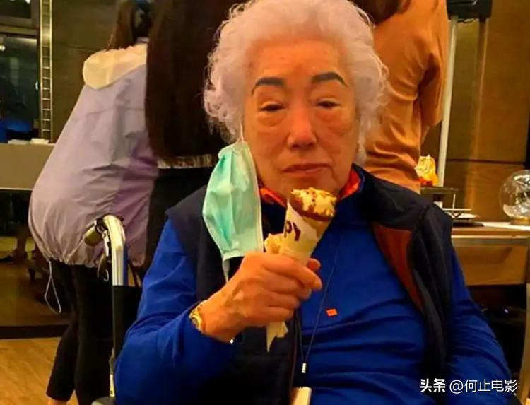 她是击败正房的小妾,将百亿资产收入囊中,年过百岁仍独揽大权__她是击败正房的小妾,将百亿资产收入囊中,年过百岁仍独揽大权