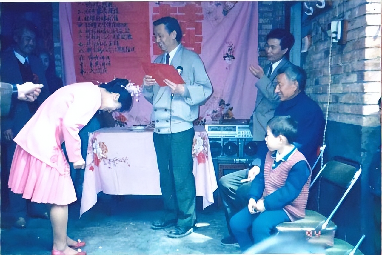 上门女婿不干活怎么办_上门女婿脾气大说不得_