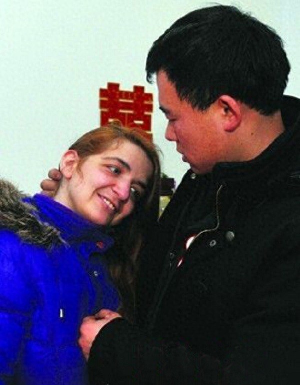 _年轻时我这满脑袋黄毛根本没人要,把你叔弄到家灌醉让她把我娶了_年轻时我这满脑袋黄毛根本没人要,把你叔弄到家灌醉让她把我娶了