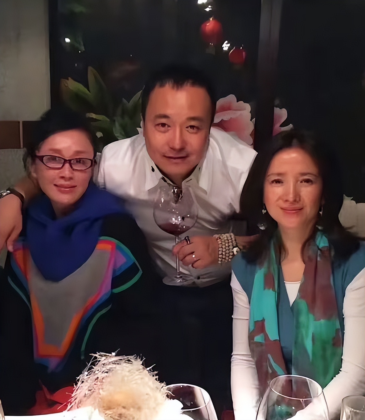 _刘威前妻何晴简历_刘威和何晴结过婚吗