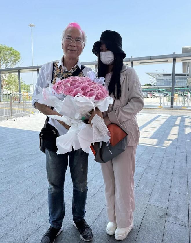 75岁港星与小36岁未婚妻分手，女方早已婚育，珠海的爱巢人去楼空_75岁港星与小36岁未婚妻分手，女方早已婚育，珠海的爱巢人去楼空_