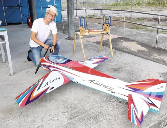 75岁港星与小36岁未婚妻分手，女方早已婚育，珠海的爱巢人去楼空__75岁港星与小36岁未婚妻分手，女方早已婚育，珠海的爱巢人去楼空