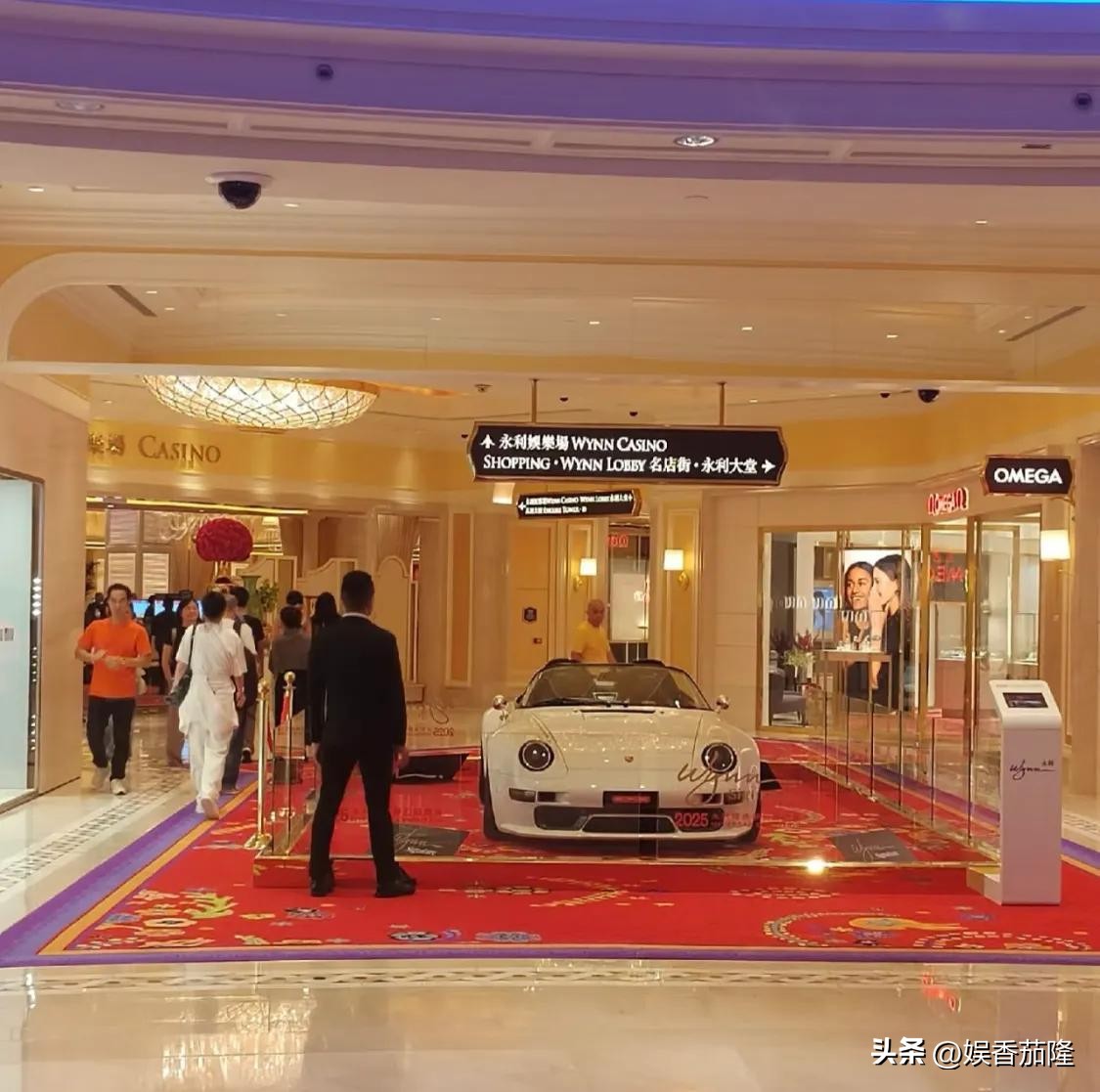 _刘嘉玲梁朝伟同台_刘嘉玲梁朝伟相处