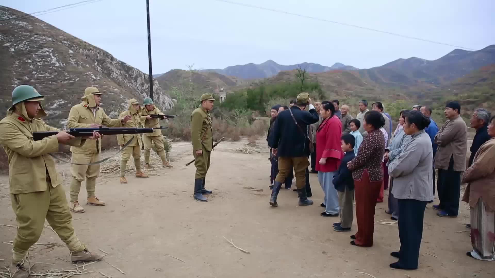 我跟你奶能成说起来还得感谢小鬼子，我救了你奶一命她才答应嫁我__我跟你奶能成说起来还得感谢小鬼子，我救了你奶一命她才答应嫁我