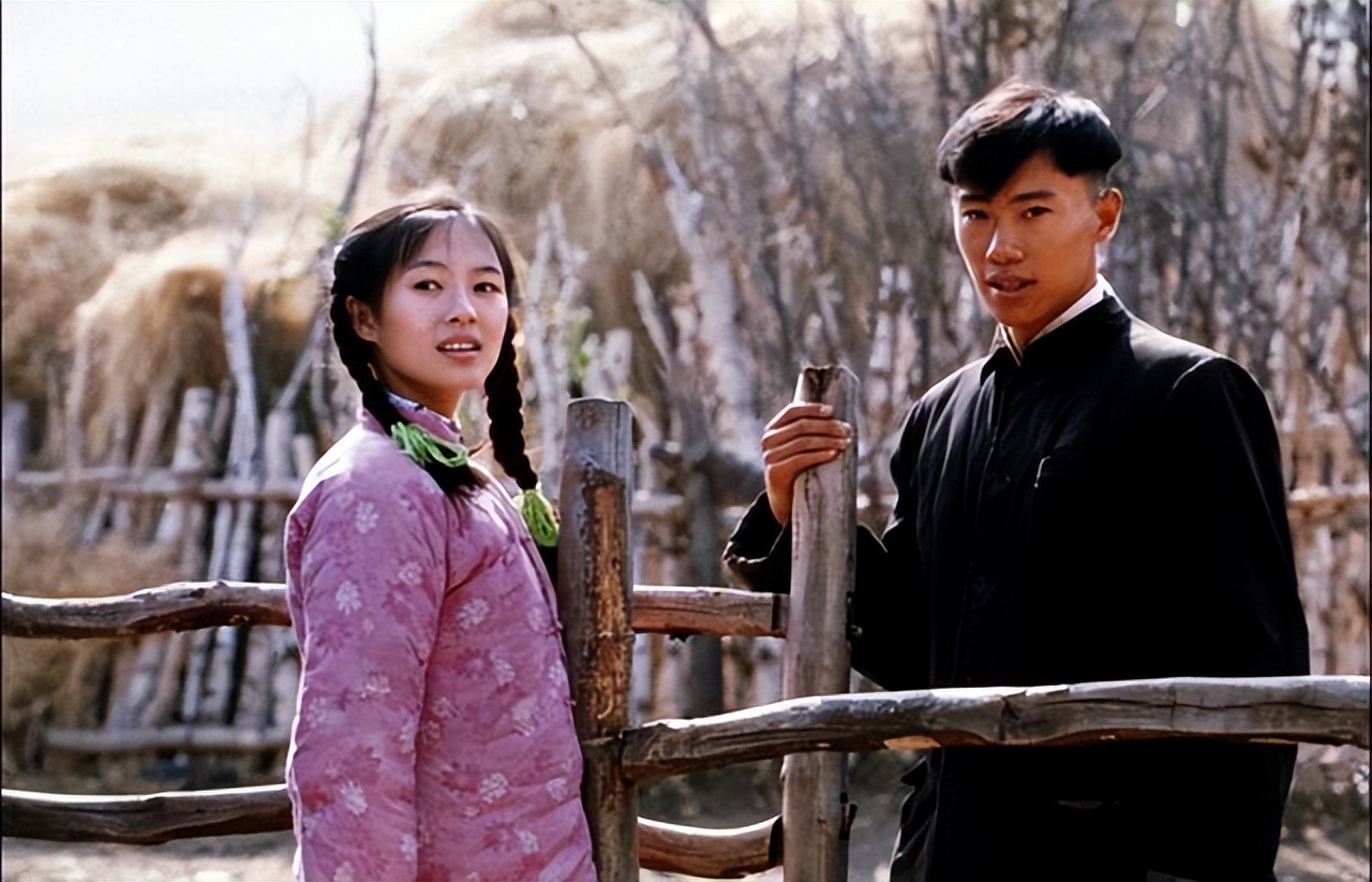 我跟你奶能成说起来还得感谢小鬼子，我救了你奶一命她才答应嫁我__我跟你奶能成说起来还得感谢小鬼子，我救了你奶一命她才答应嫁我