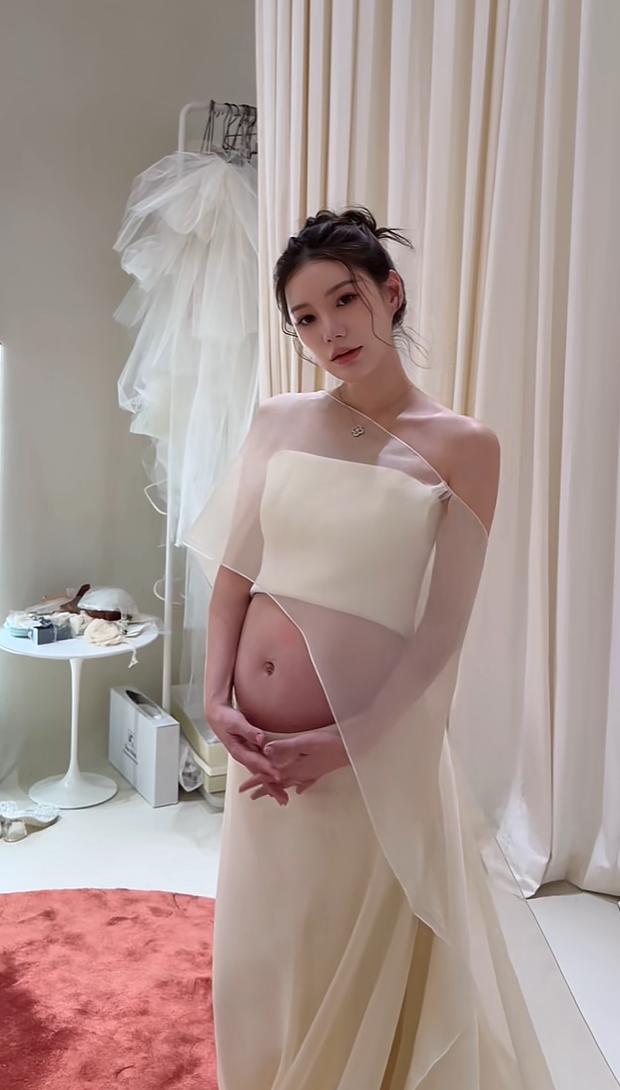 马怀孕图片_张杰晒谢娜孕肚照片_