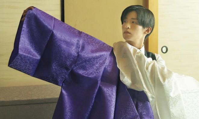 _滨边美波新年大片,谈与目黑莲首度合作|赏色_滨边美波新年大片,谈与目黑莲首度合作|赏色