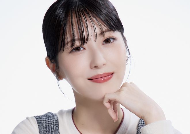 滨边美波新年大片,谈与目黑莲首度合作|赏色_滨边美波新年大片,谈与目黑莲首度合作|赏色_